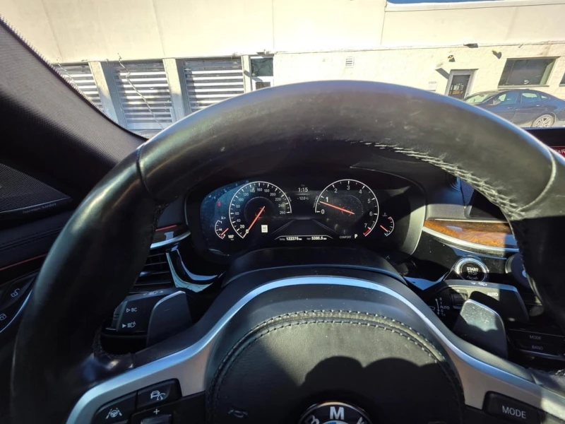 BMW 540 * xDrive * CARFAX * БЕЗ ПЪРВОНАЧАЛНА ВНОСКА, снимка 8 - Автомобили и джипове - 53173686