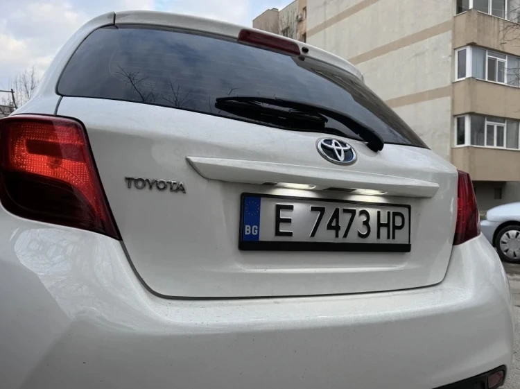 Toyota Yaris  - изображение 6
