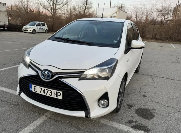 Toyota Yaris  - изображение 2