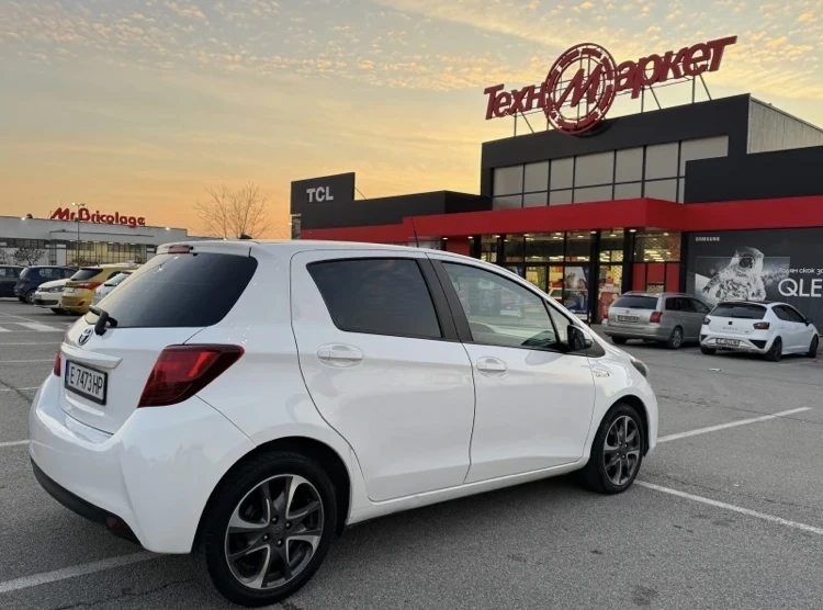 Toyota Yaris  - изображение 5