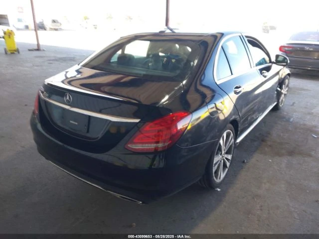 Mercedes-Benz C 300  - изображение 6