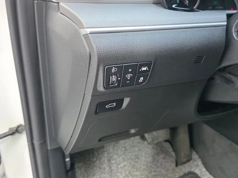 Kia K5 2.0 Prestige, снимка 12 - Автомобили и джипове - 55739391