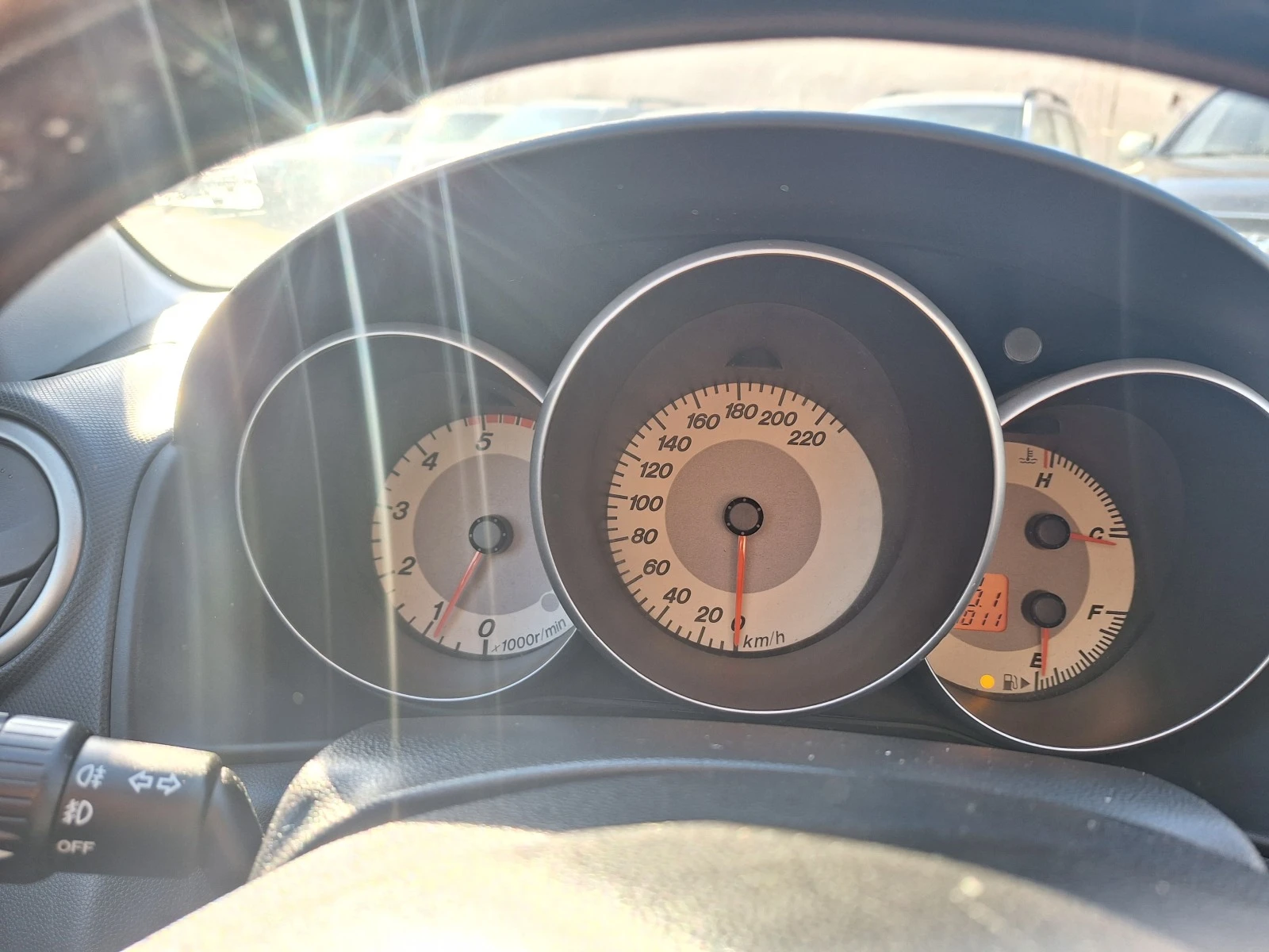 Mazda 3 1.6D 109kc Италия | Mobile.bg — изображение 12