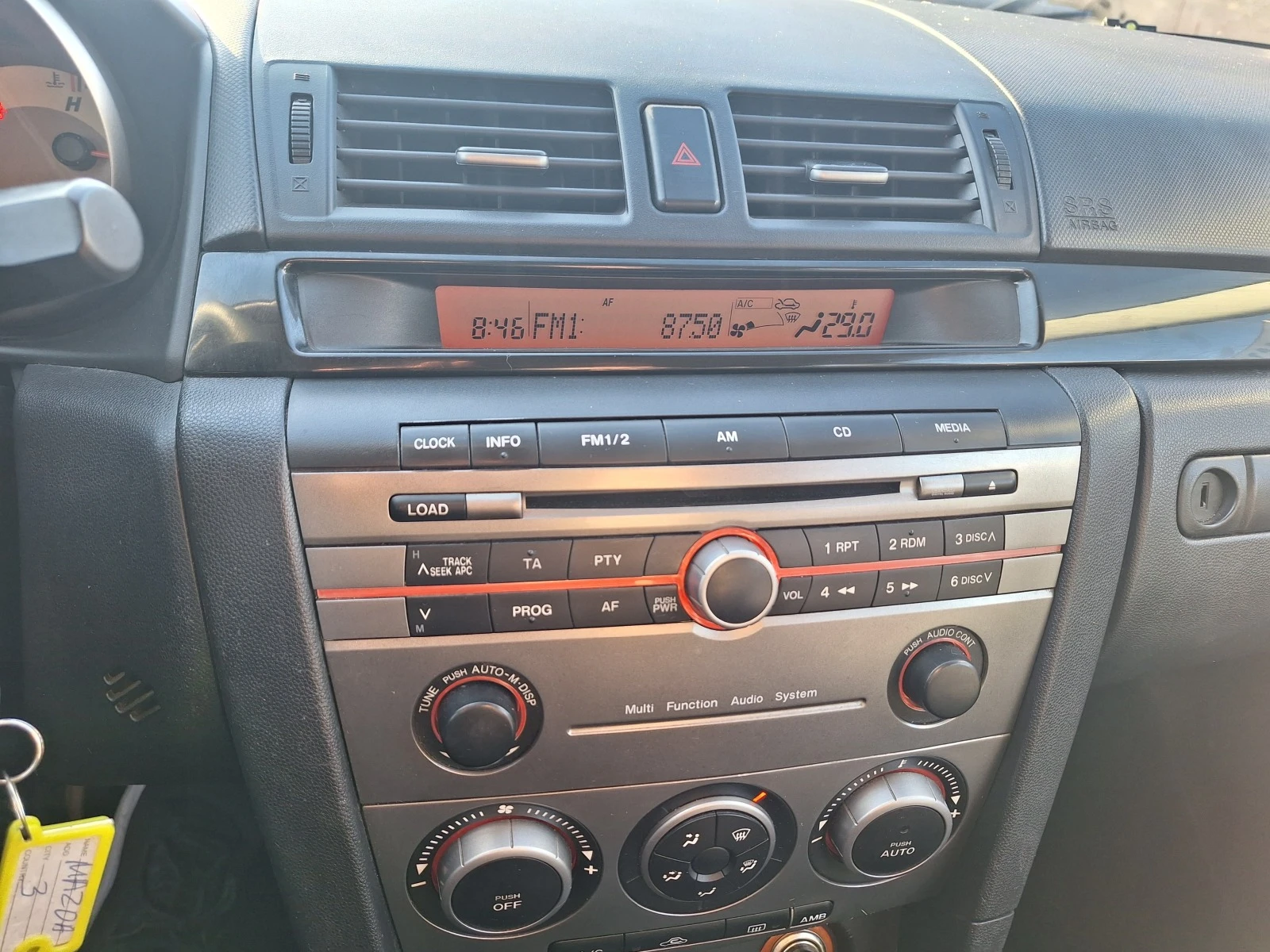 Mazda 3 1.6D 109kc Италия | Mobile.bg — изображение 14