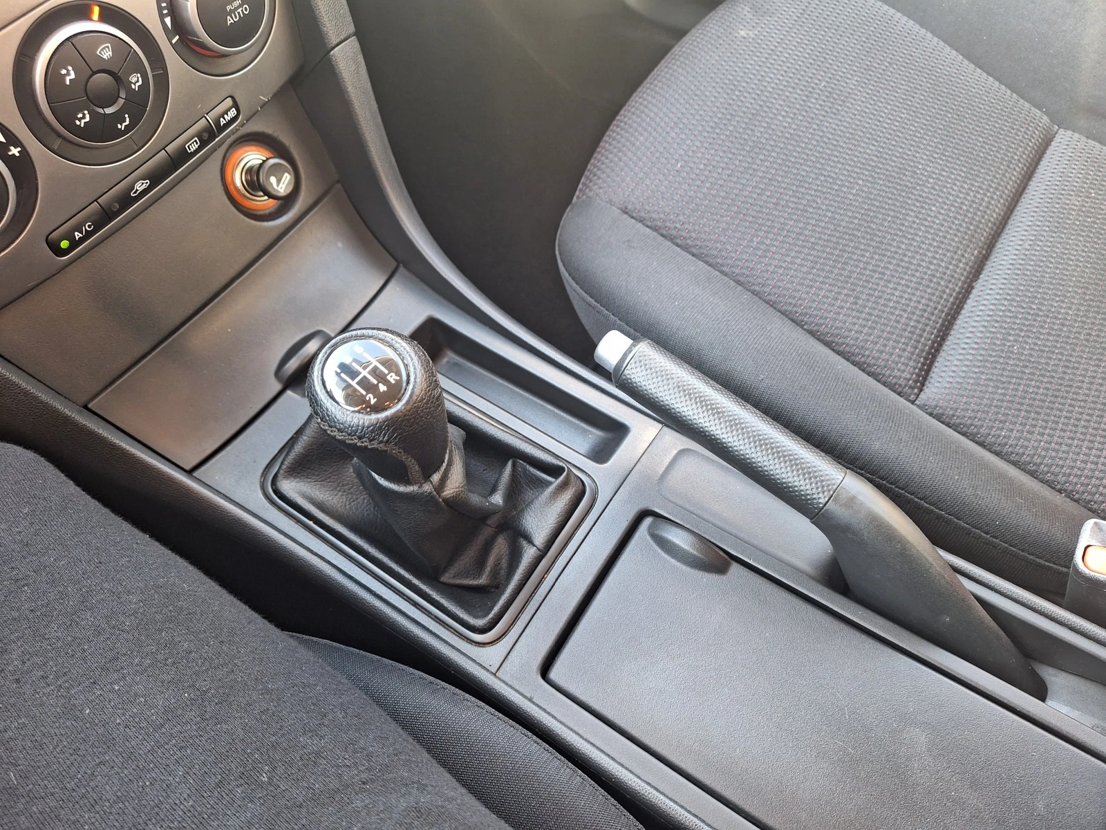 Mazda 3 1.6D 109kc Италия | Mobile.bg — изображение 15