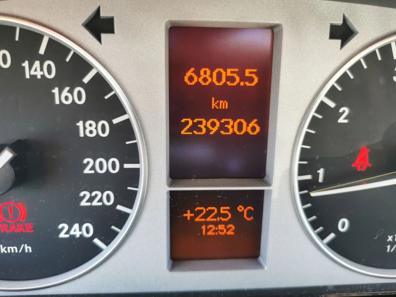 Mercedes-Benz B 200 2.0i | Mobile.bg — изображение 11