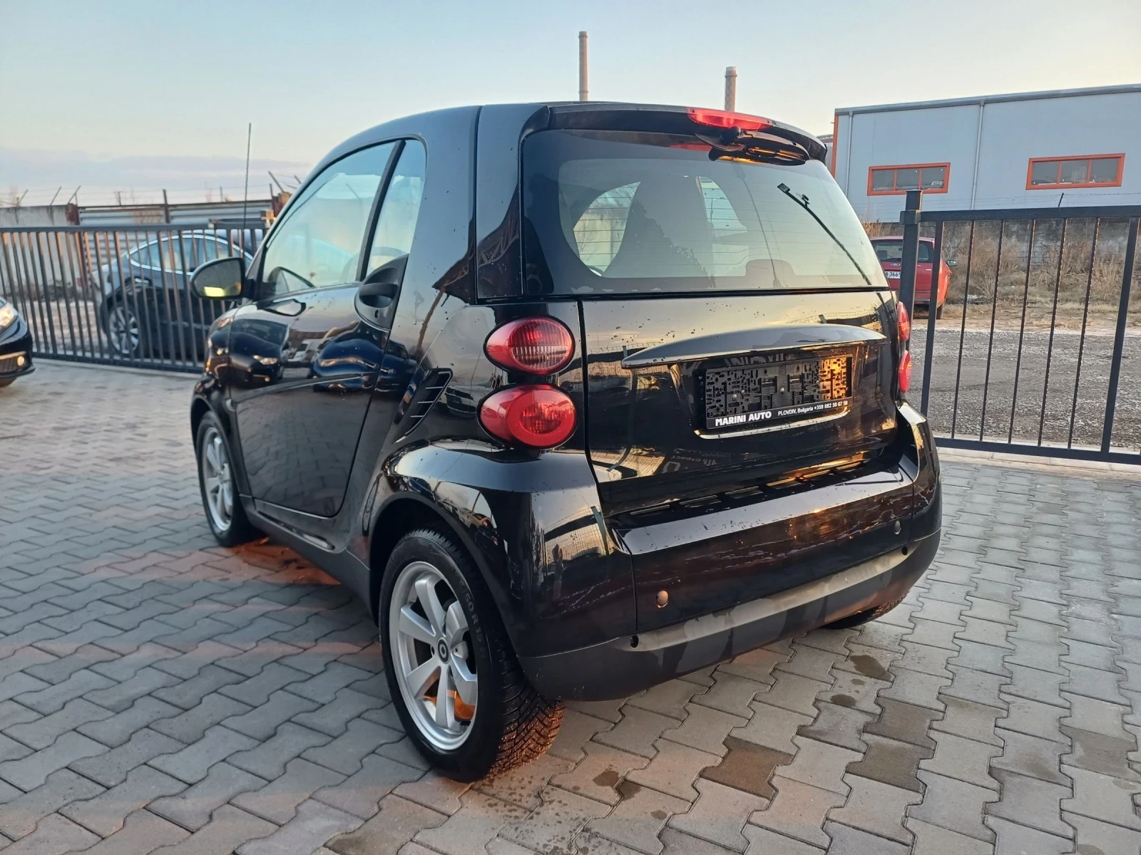 Smart Fortwo 1.0i * * * Benzin * * * 60000x.km - изображение 4