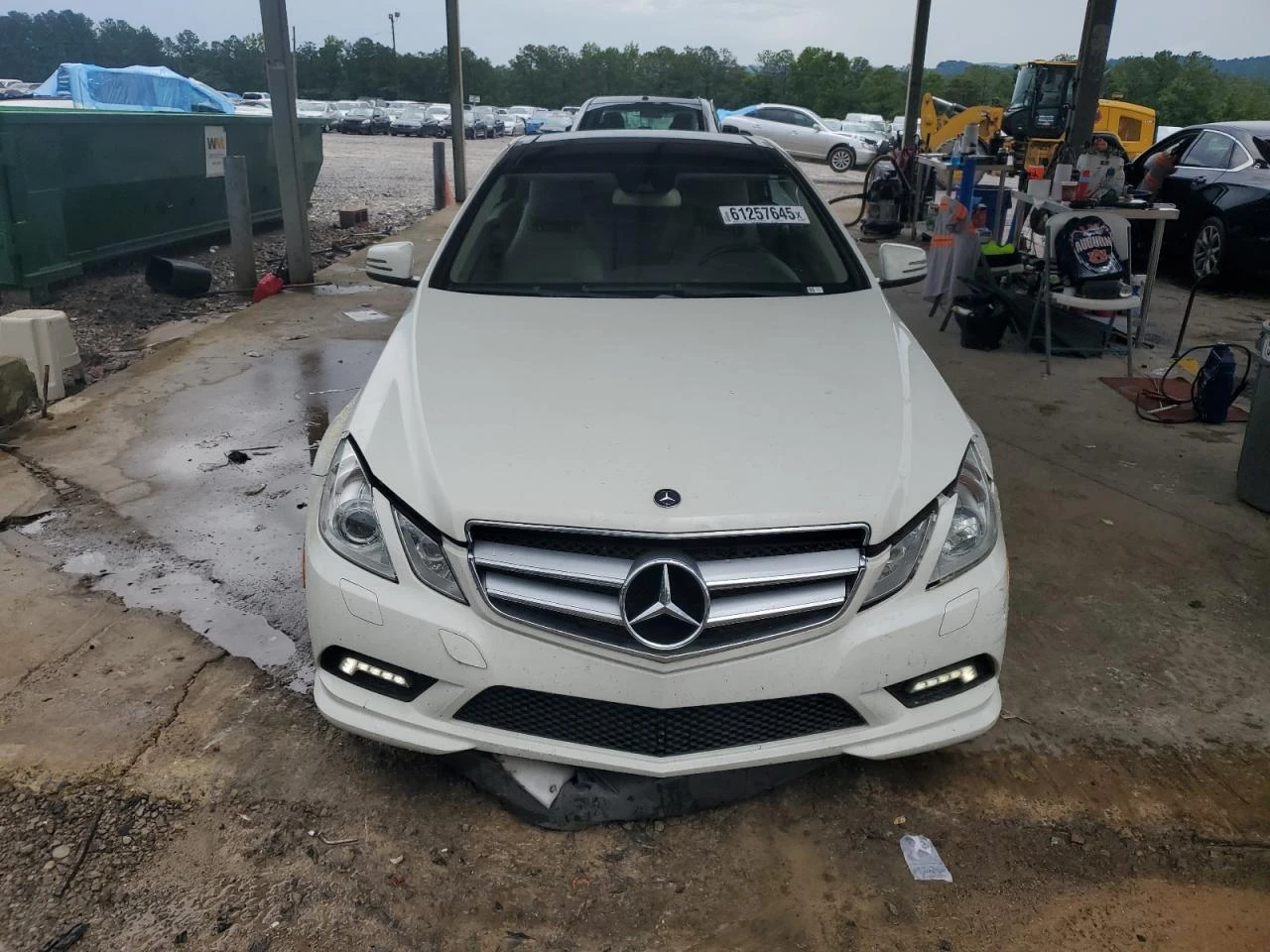 Mercedes-Benz E 500 ОБУХВАНЕ* КАМЕРА* ПОДГРЕВ* HARMAN/KARDON - изображение 3