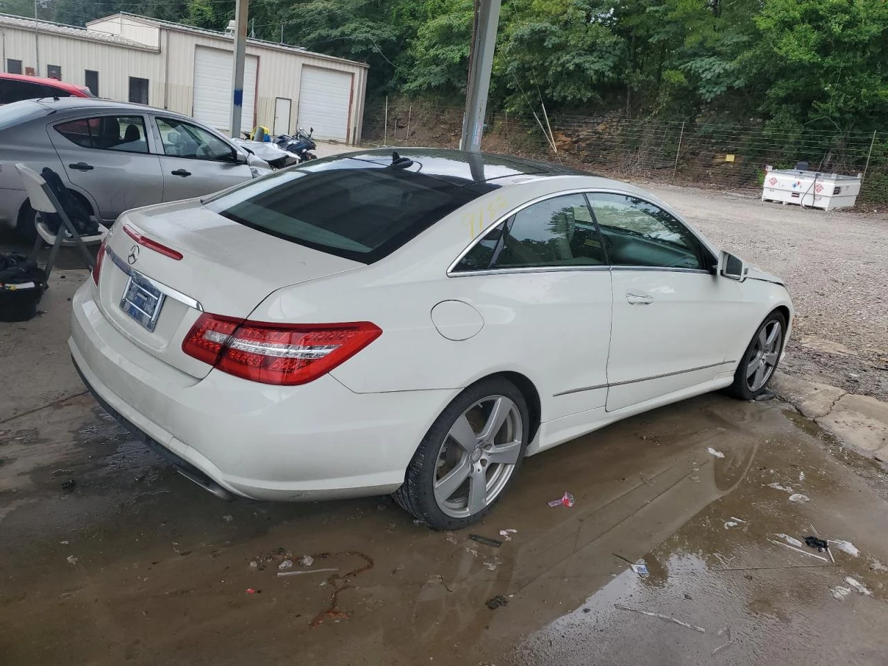 Mercedes-Benz E 500 ОБУХВАНЕ* КАМЕРА* ПОДГРЕВ* HARMAN/KARDON - изображение 5
