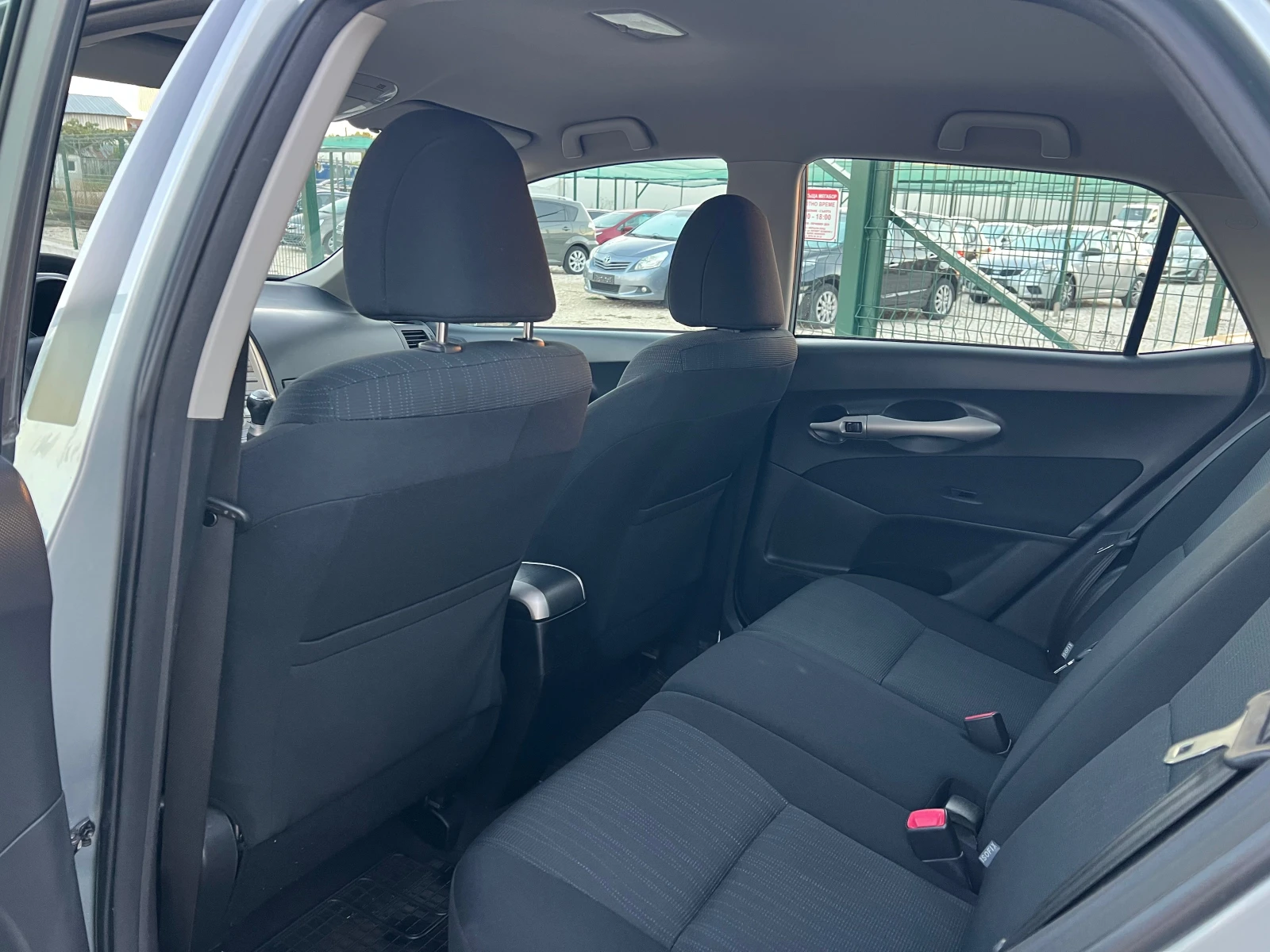 Toyota Auris 1.4D4D/90p.s-NOV!!!!!96027km!!!! | Mobile.bg   11