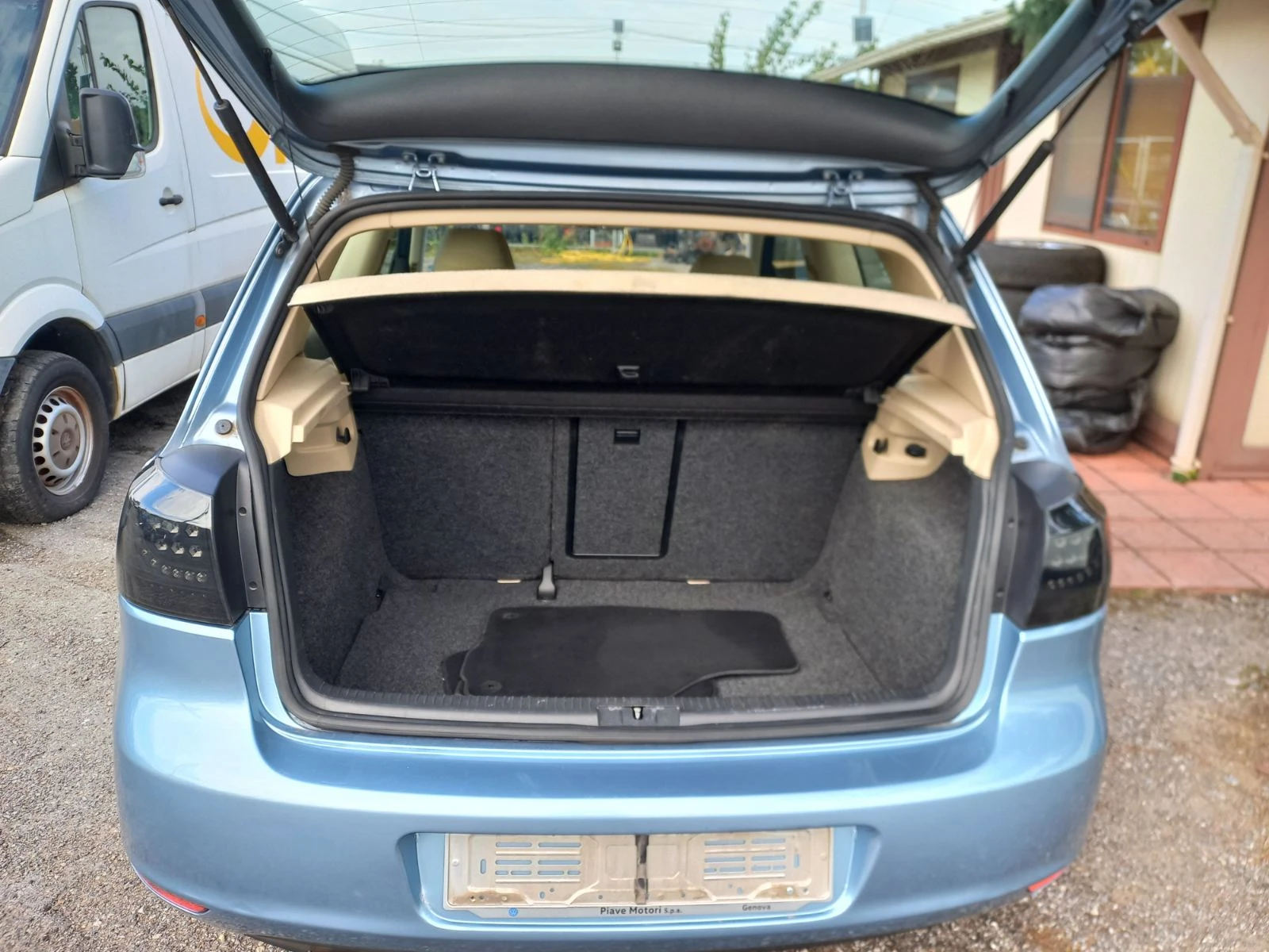 VW Golf 1.4Ti/160кс/АвтоматикDSG/Климатроник/Euro5 - изображение 6