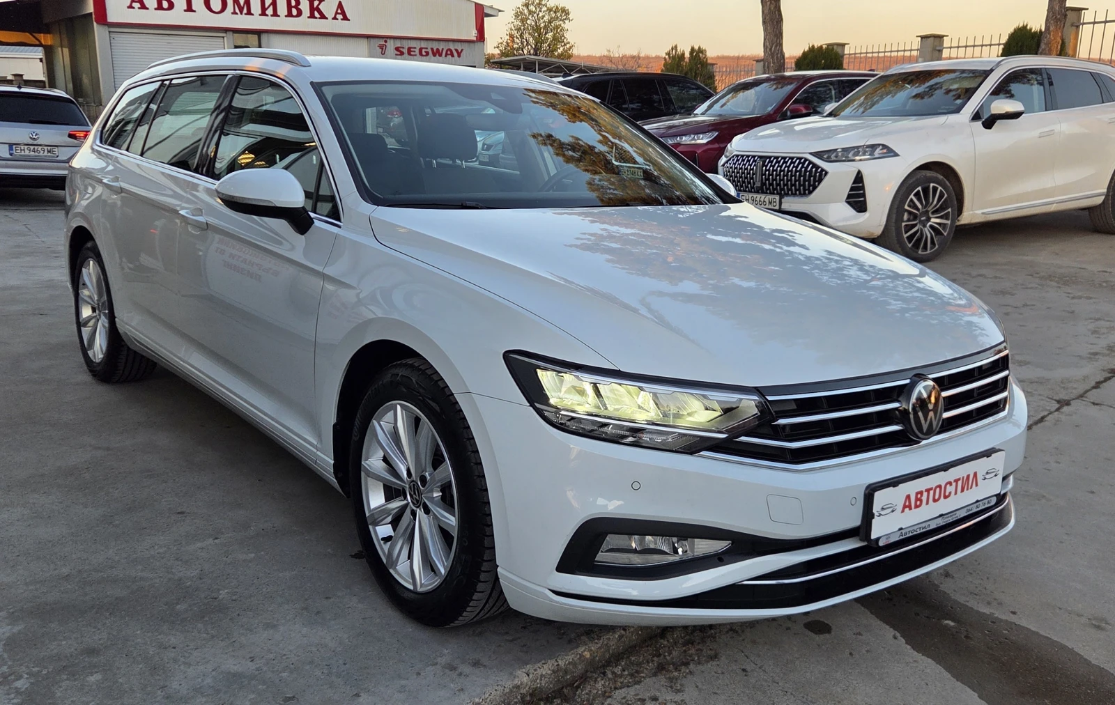 VW Passat 08.2022г. 2.0 TDI 7 DSG LED - изображение 3