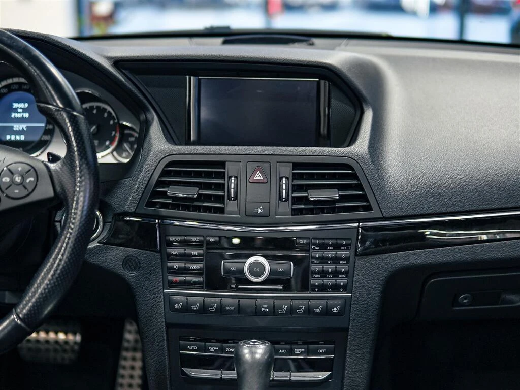 Mercedes-Benz E 500 CONVERTIBLE | 5.5L V8 382HP | NO ACCIDENTS | 17 SE | Mobile.bg   13