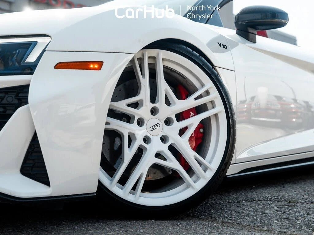 Audi R8 V10 Performance Spyder * АвтоКредит (ЦЕНА ДО БГ), снимка 3 - Автомобили и джипове - 53989005