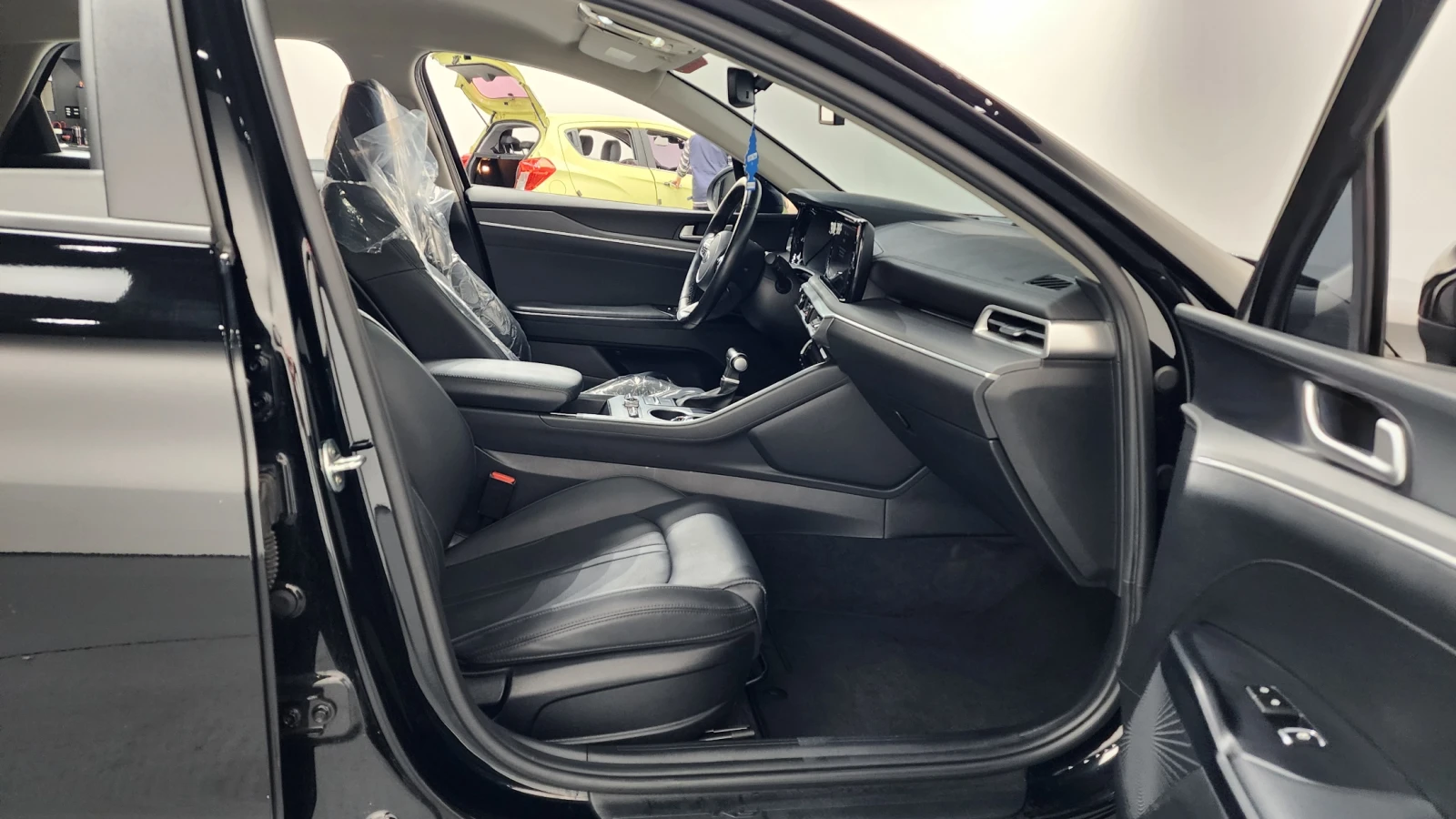 Kia K5 2.0LPI TRENDY autogeorge.com | Mobile.bg � ����������� 10