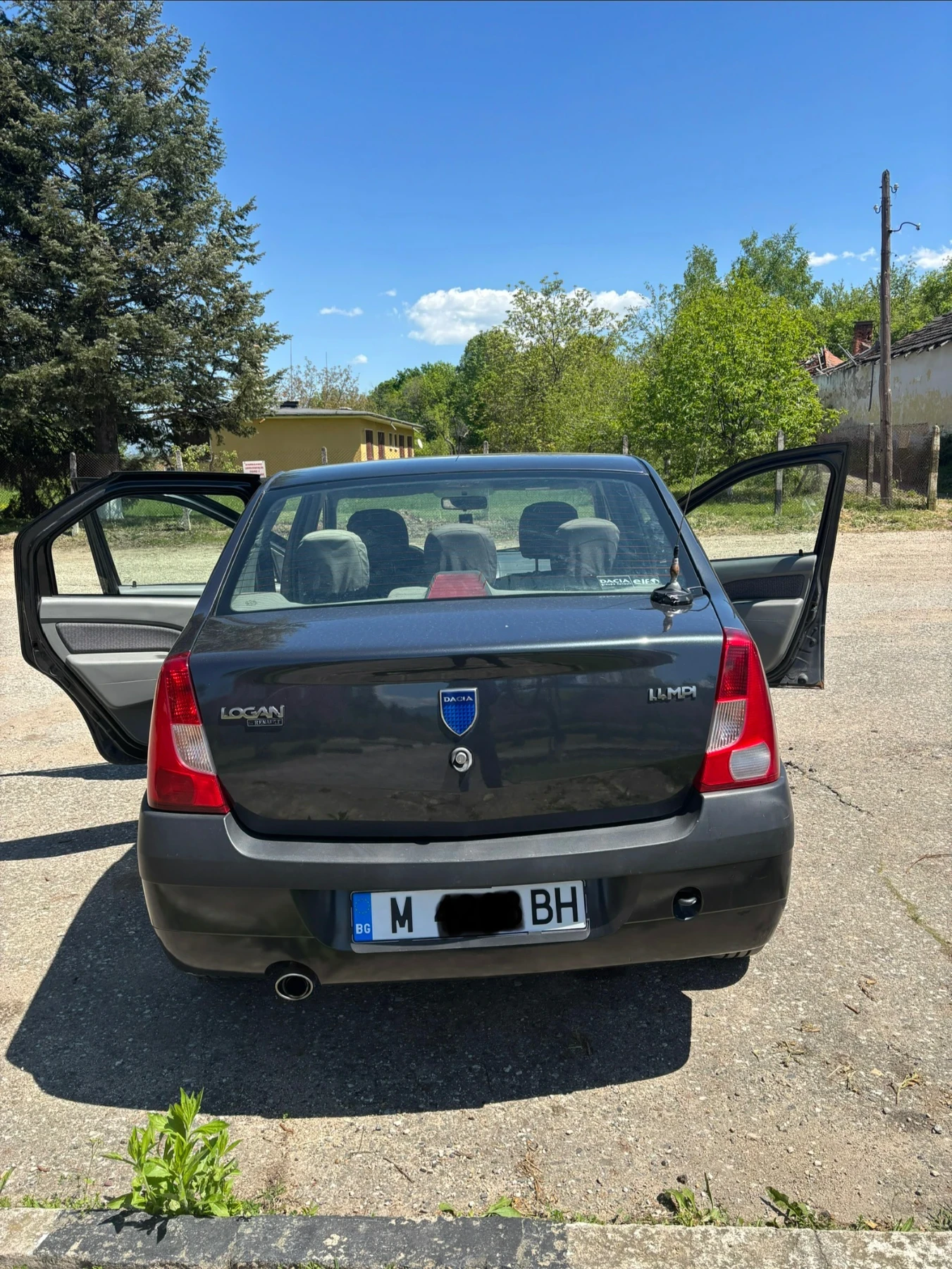 Dacia Logan, снимка 3 - Автомобили и джипове - 54425699