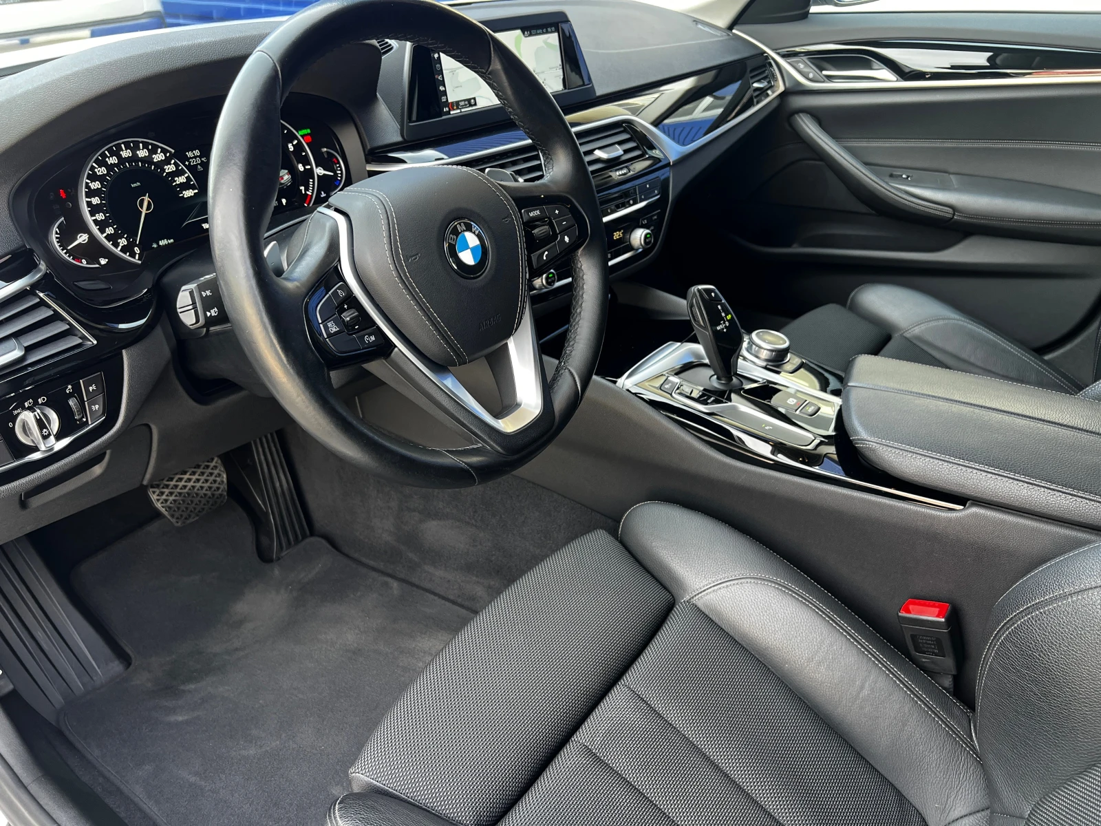 BMW 530 i xDrive, снимка 7 - Автомобили и джипове - 54440623