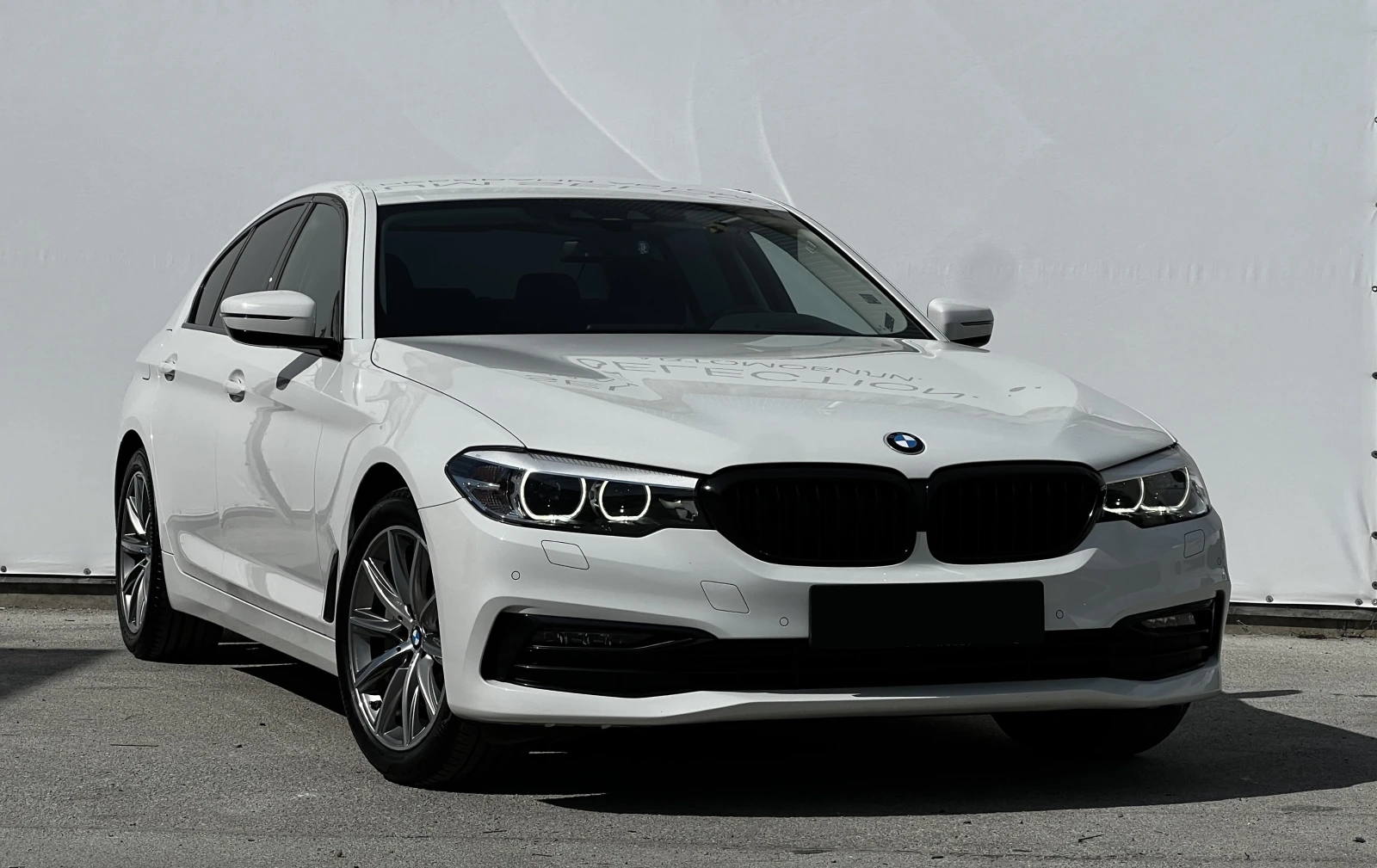 BMW 530 i xDrive, снимка 2 - Автомобили и джипове - 54440623