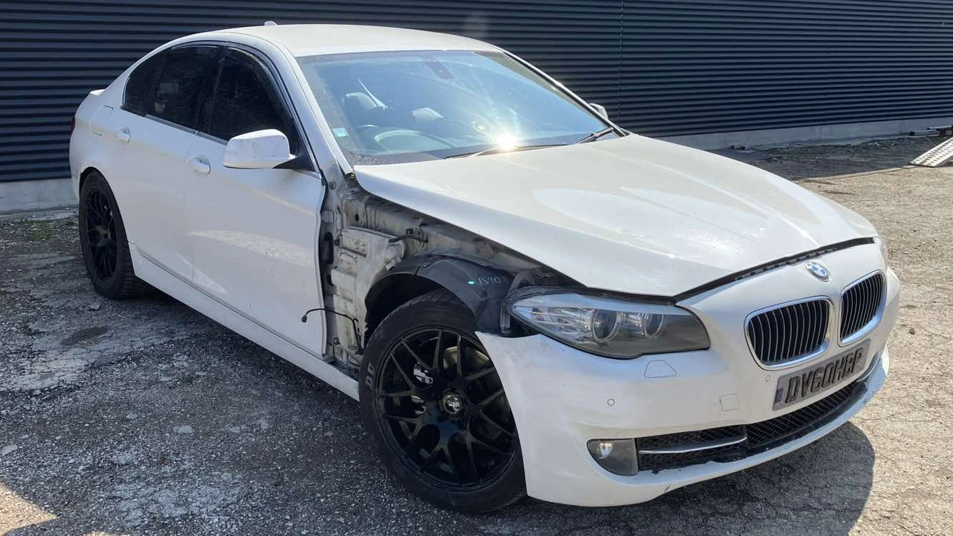 BMW 520, снимка 3 - Автомобили и джипове - 54594209