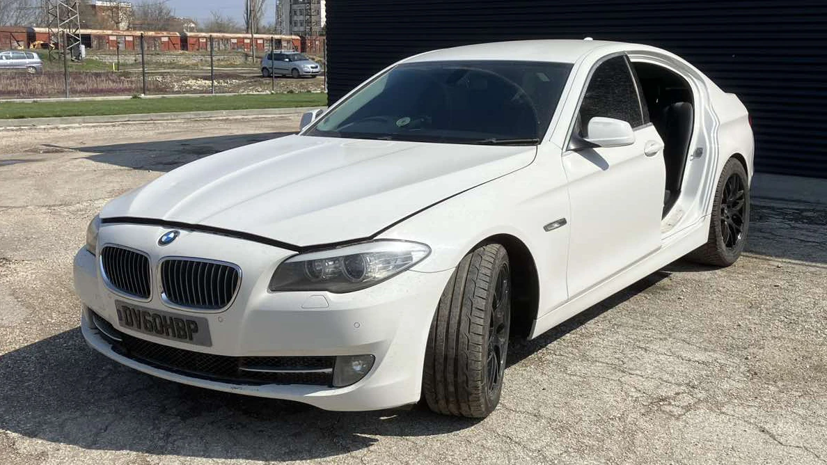 BMW 520, снимка 2 - Автомобили и джипове - 54594209