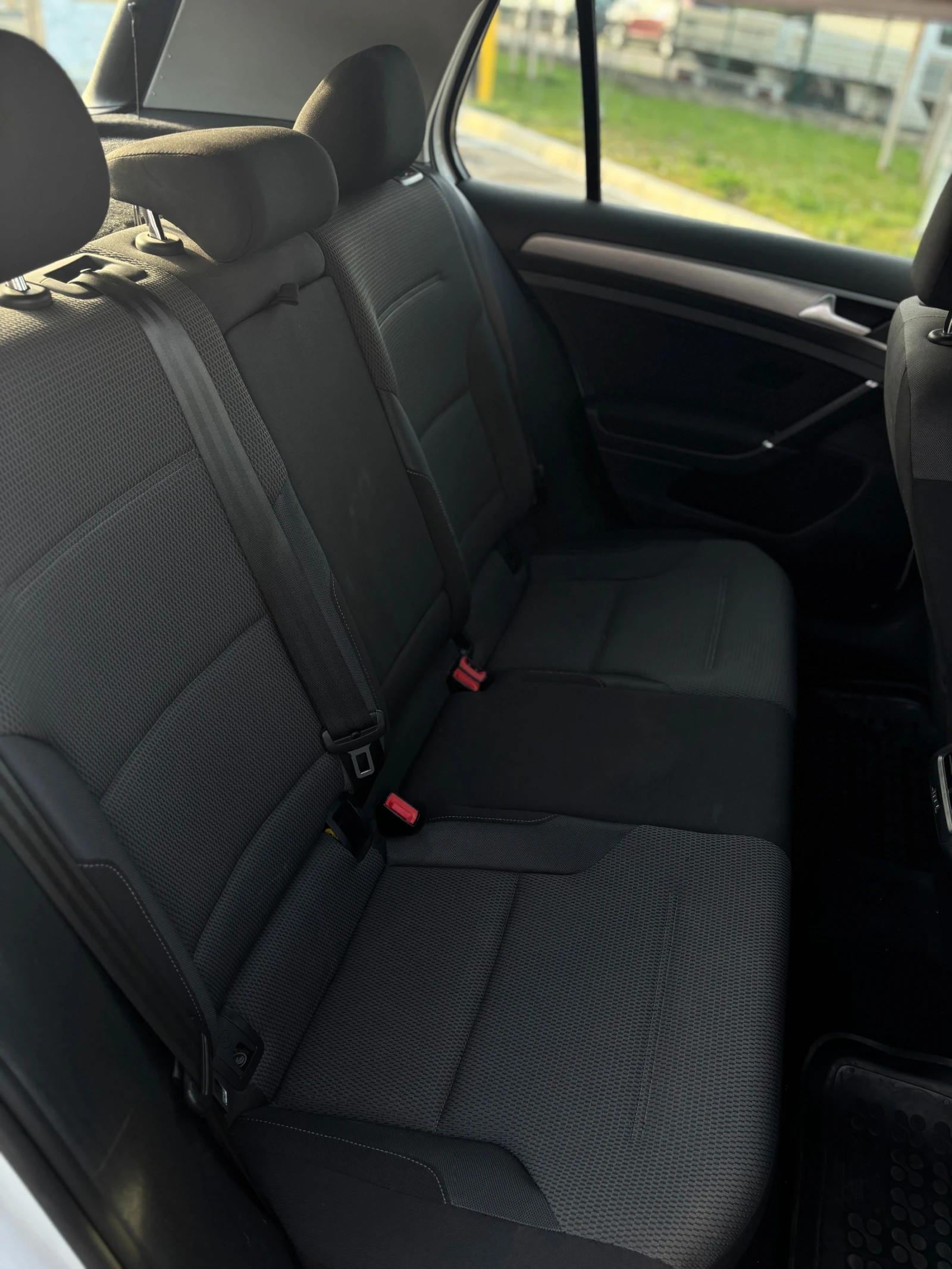 VW Golf 2.0TDI, снимка 7 - Автомобили и джипове - 54766434