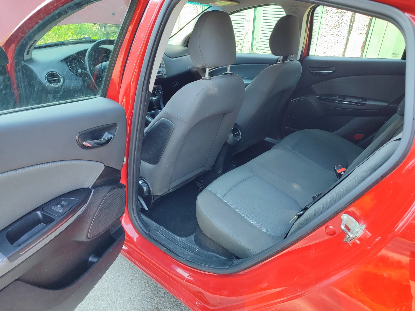 Fiat Bravo 1.9 Mjet, снимка 9 - Автомобили и джипове - 55069759
