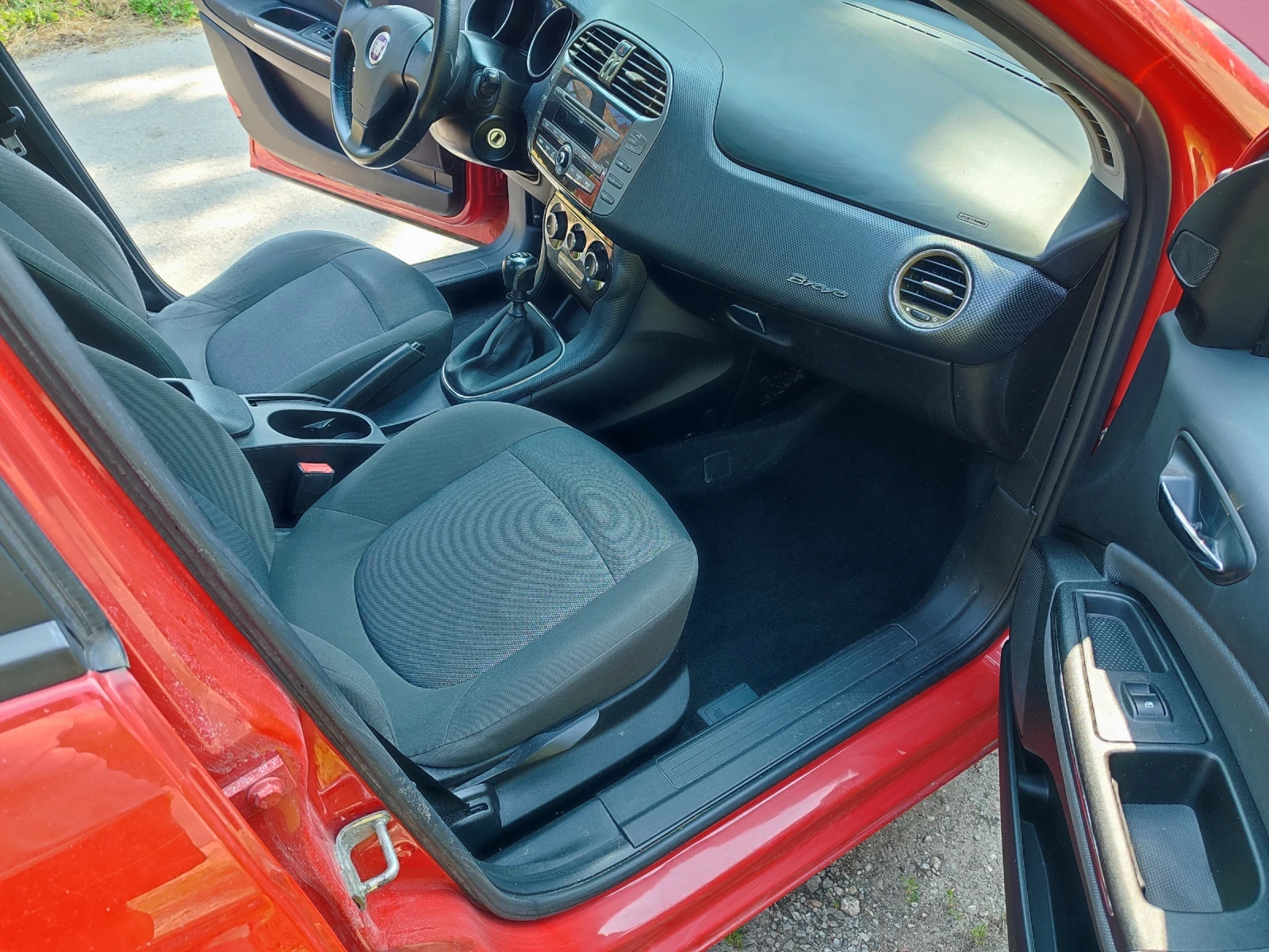 Fiat Bravo 1.9 Mjet, снимка 8 - Автомобили и джипове - 55069759