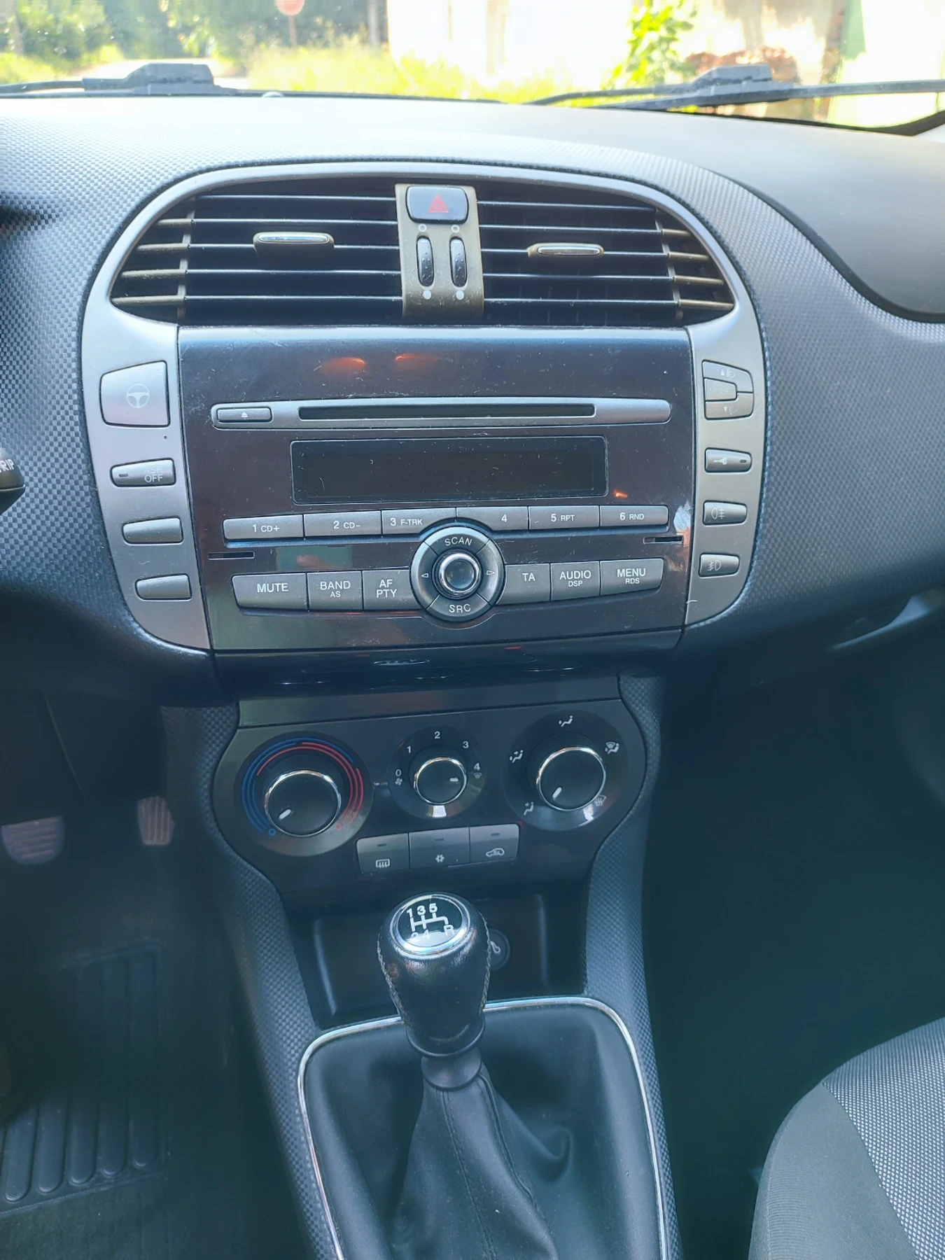 Fiat Bravo 1.9 Mjet, снимка 11 - Автомобили и джипове - 55069759