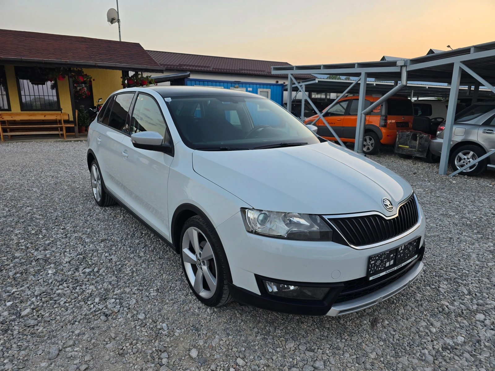 Skoda Rapid 1.4 TDI Spaceback SCOUT LINE !! НАВИ!! ЕВРО 6  !! , снимка 7 - Автомобили и джипове - 55767576