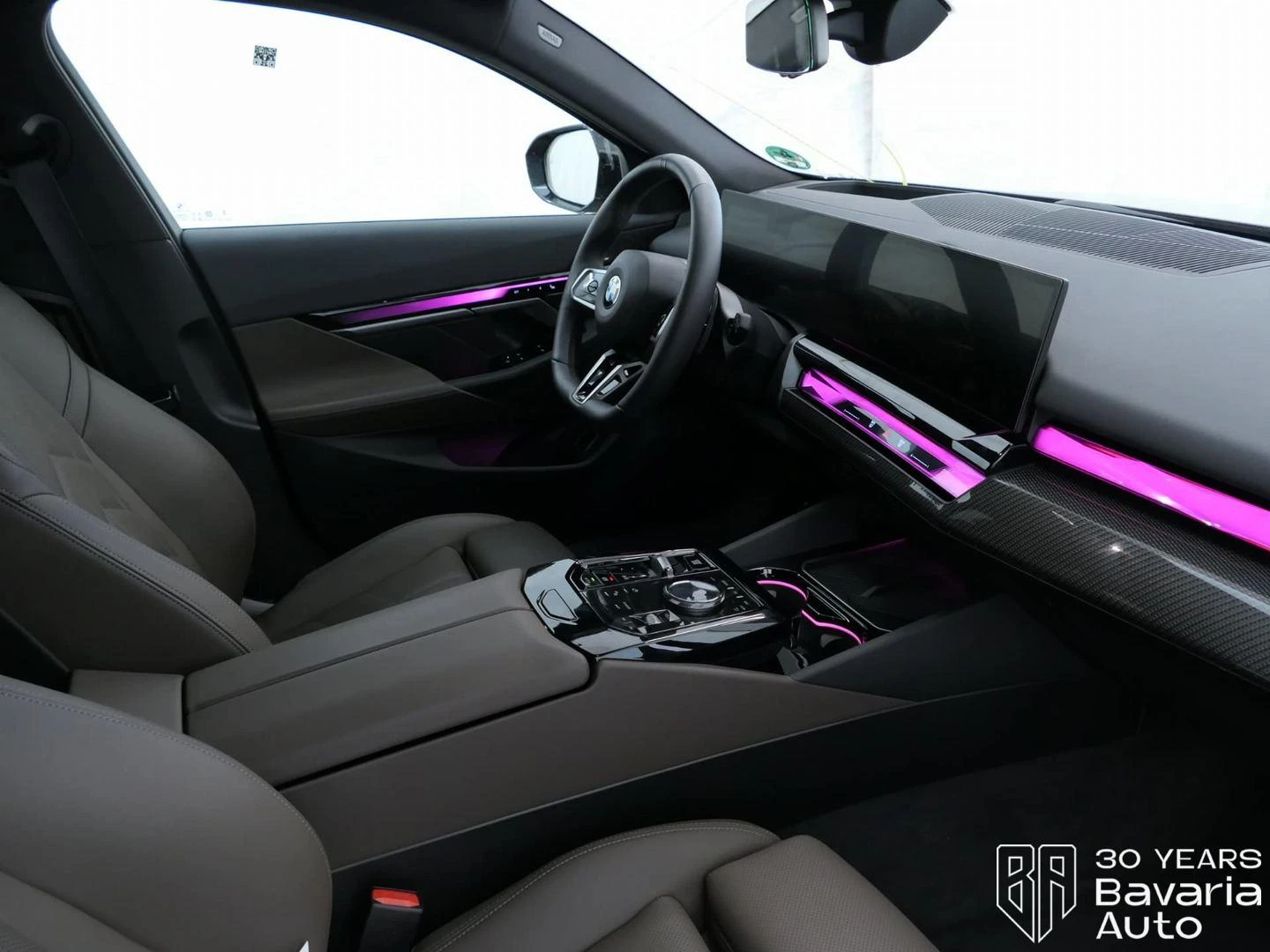 BMW 520 d xDrive Touring Steptronic, снимка 7 - Автомобили и джипове - 56395486