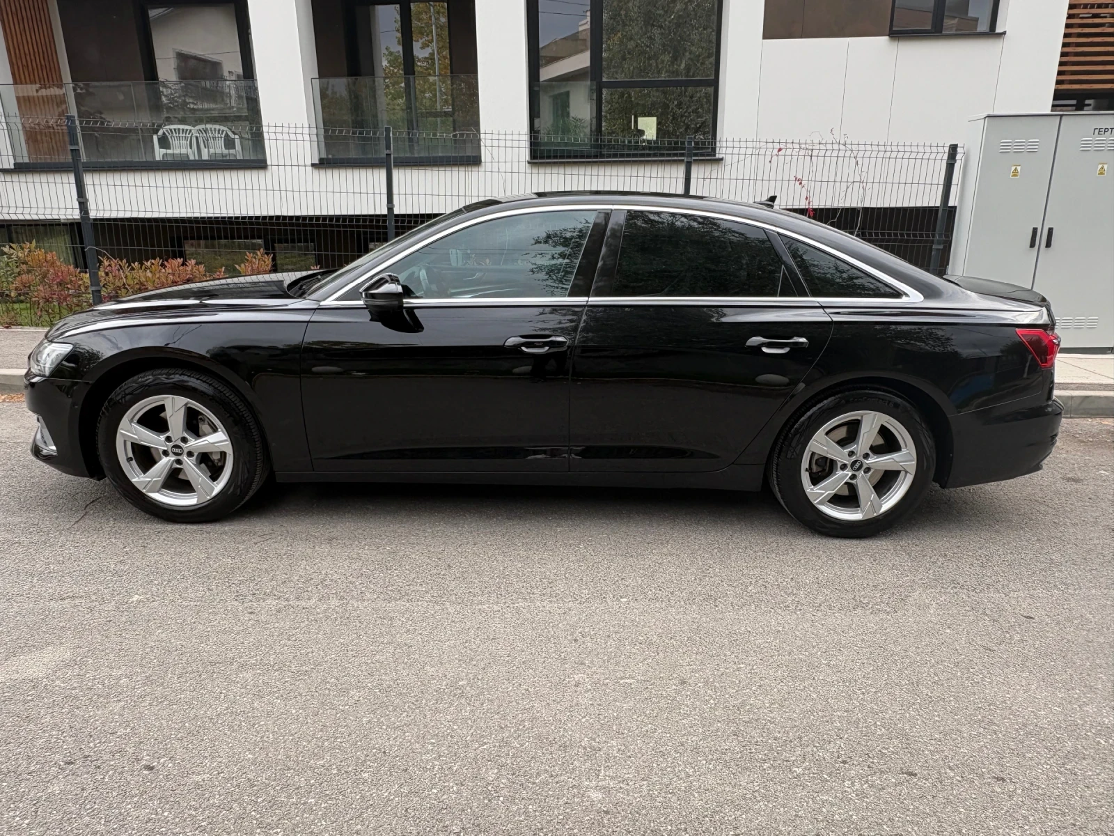 Audi A6 45 TFSI 265hp Quattro Mild Hybrid, снимка 2 - Автомобили и джипове - 56448944