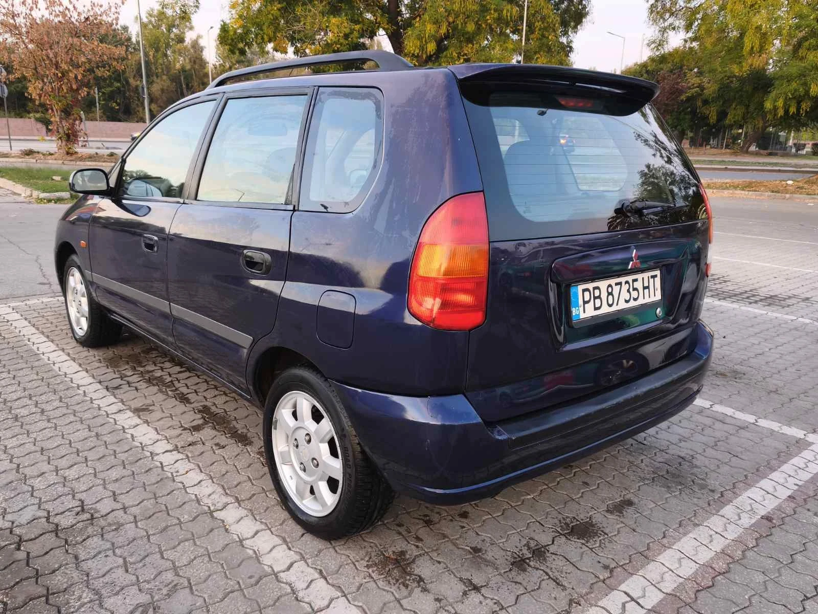 Mitsubishi Space star, снимка 10 - Автомобили и джипове - 56584297