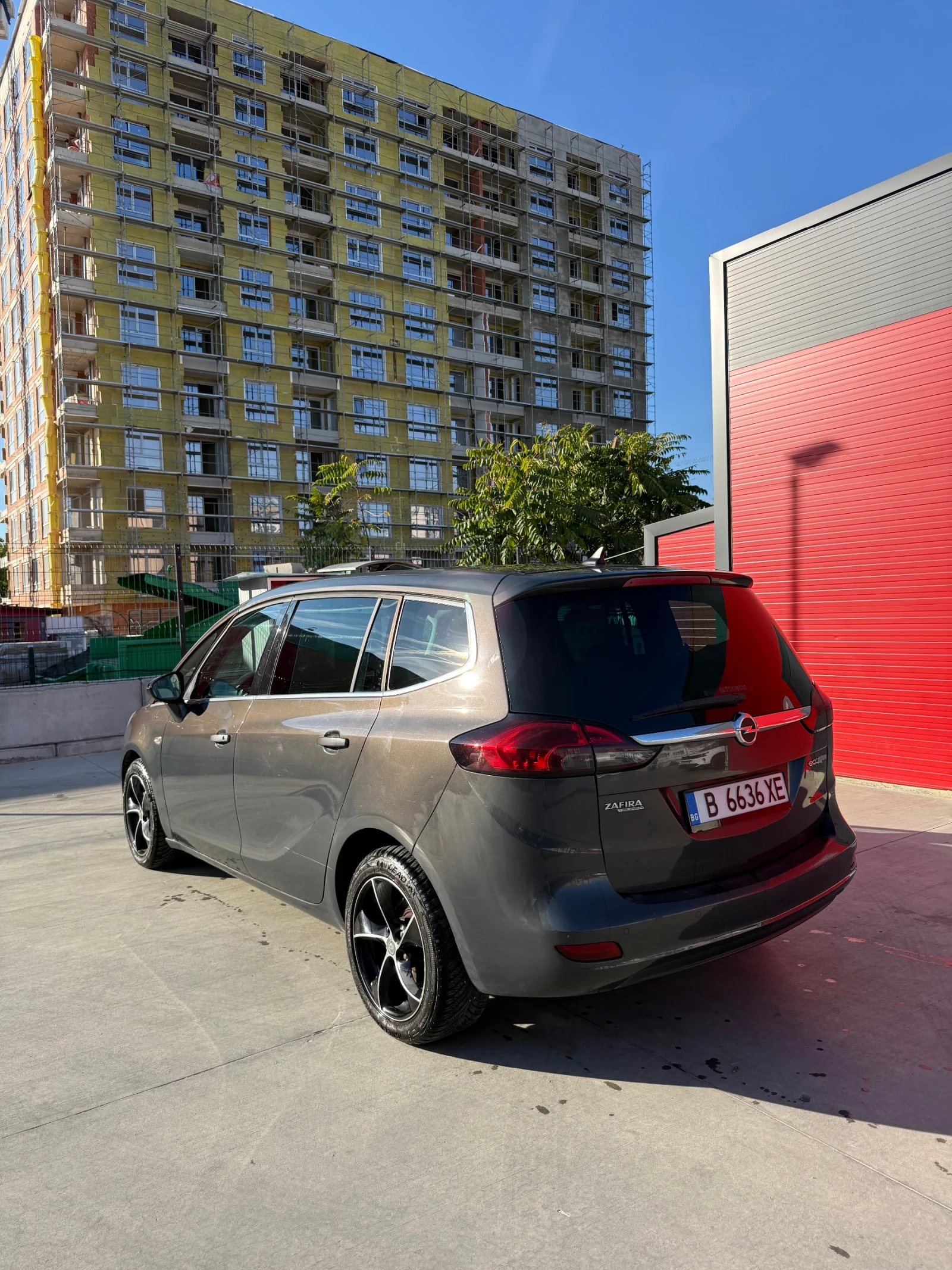 Opel Zafira, снимка 3 - Автомобили и джипове - 56636252