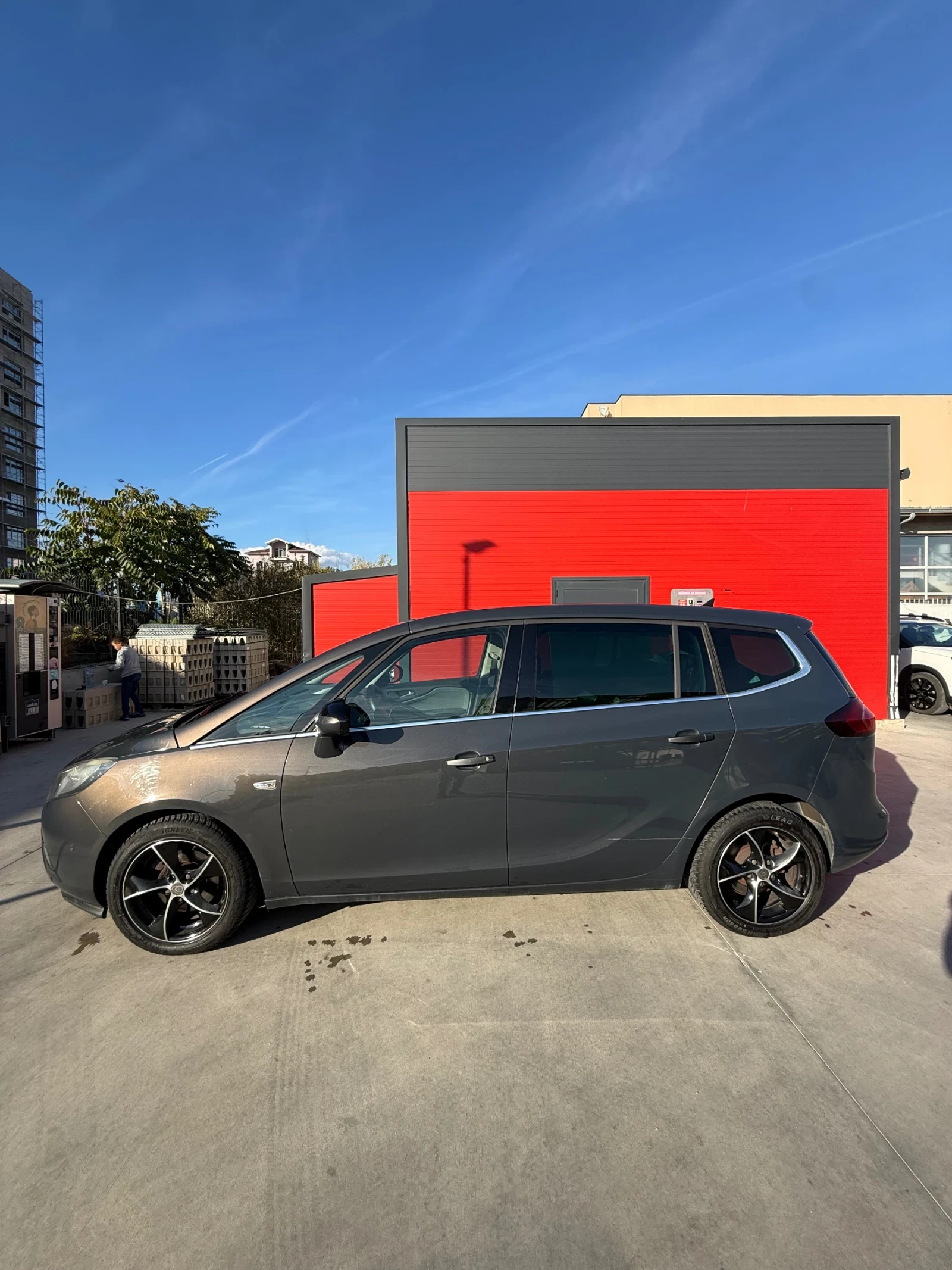 Opel Zafira, снимка 10 - Автомобили и джипове - 56636252