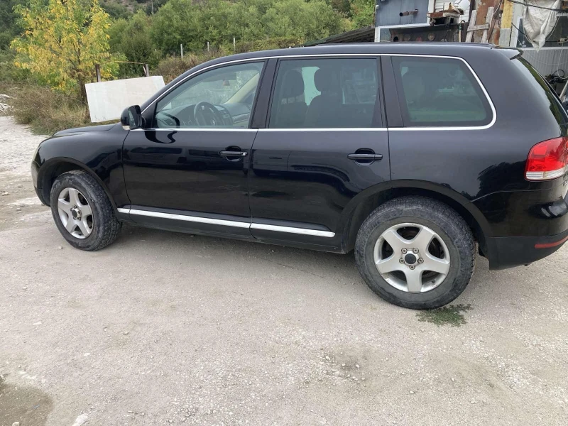 VW Touareg, снимка 8 - Автомобили и джипове - 49485543