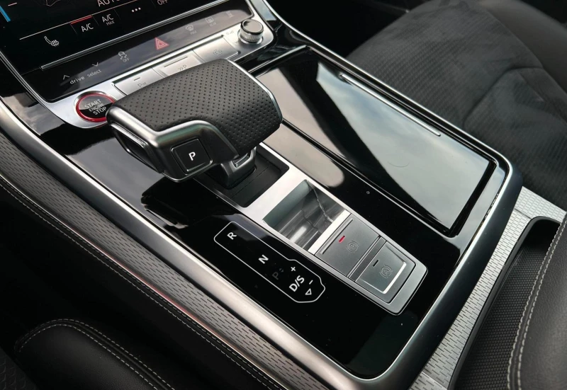 Audi SQ8 4.0 TSFI QUATTRO HEAD UP PANO B&O , снимка 10 - Автомобили и джипове - 51934024
