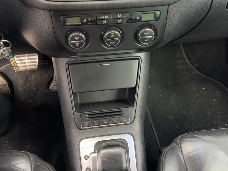 VW Tiguan, снимка 5 - Автомобили и джипове - 52513266