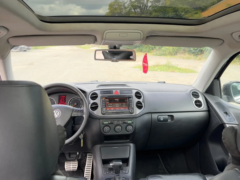 VW Tiguan, снимка 4 - Автомобили и джипове - 52513266