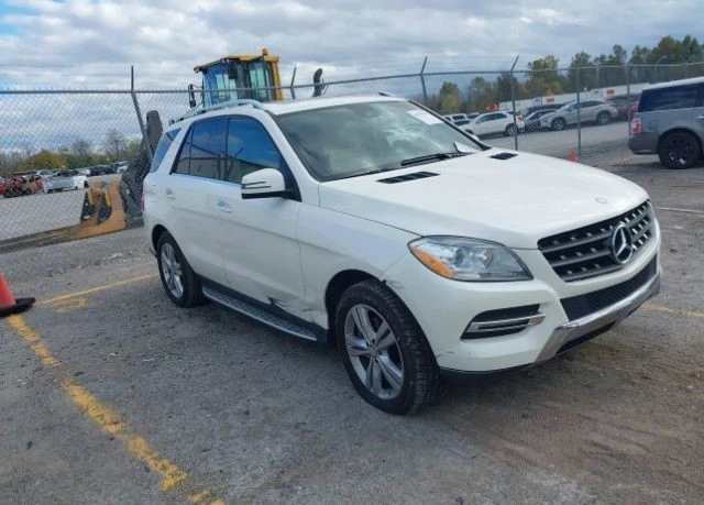 Mercedes-Benz ML 350 М.точка* затъмнени стъкла* keyless* подгрев* , снимка 3 - Автомобили и джипове - 48458643