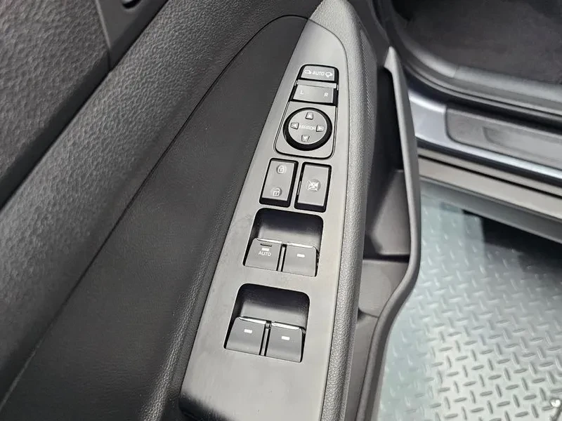 Hyundai Tucson 2.0 - САМО 30% АВАНС, снимка 17 - Автомобили и джипове - 56065825