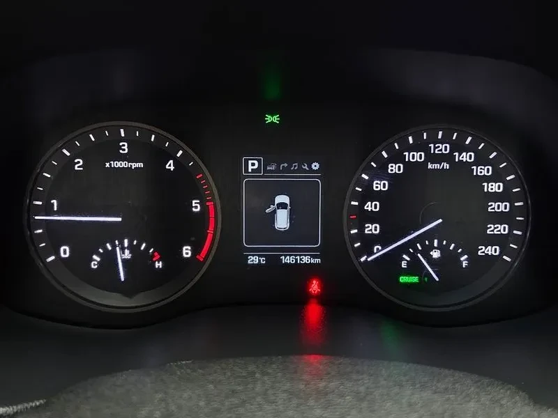 Hyundai Tucson 2.0 - САМО 30% АВАНС, снимка 8 - Автомобили и джипове - 56065825