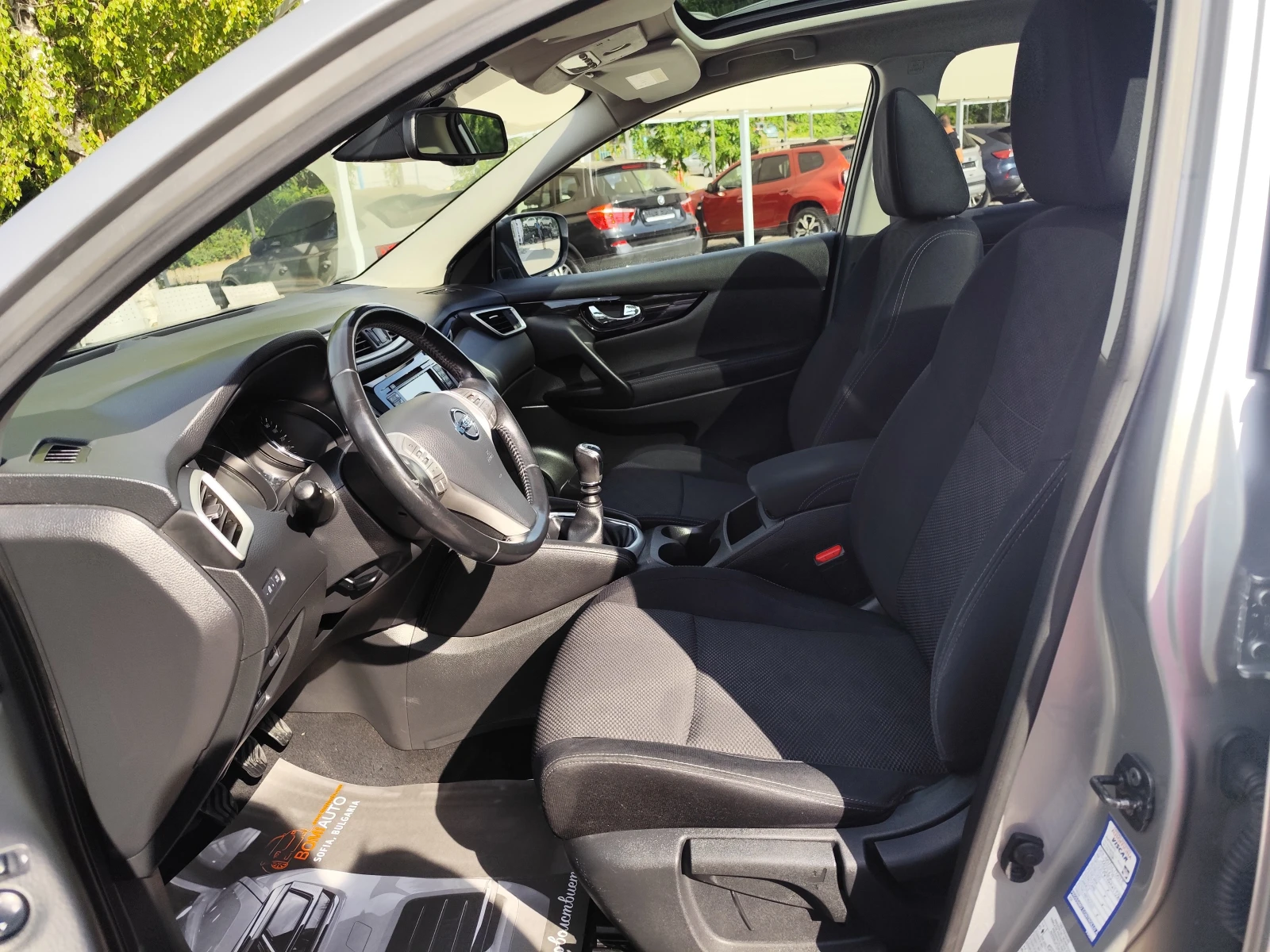 Nissan Qashqai 1.5DCI* LED* NAVI* PANORAMA* 111000km!*  - изображение 6
