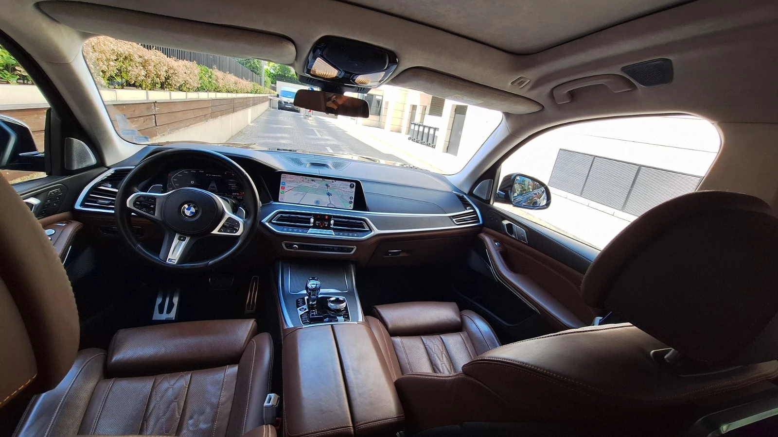 BMW X7 M50i - изображение 7