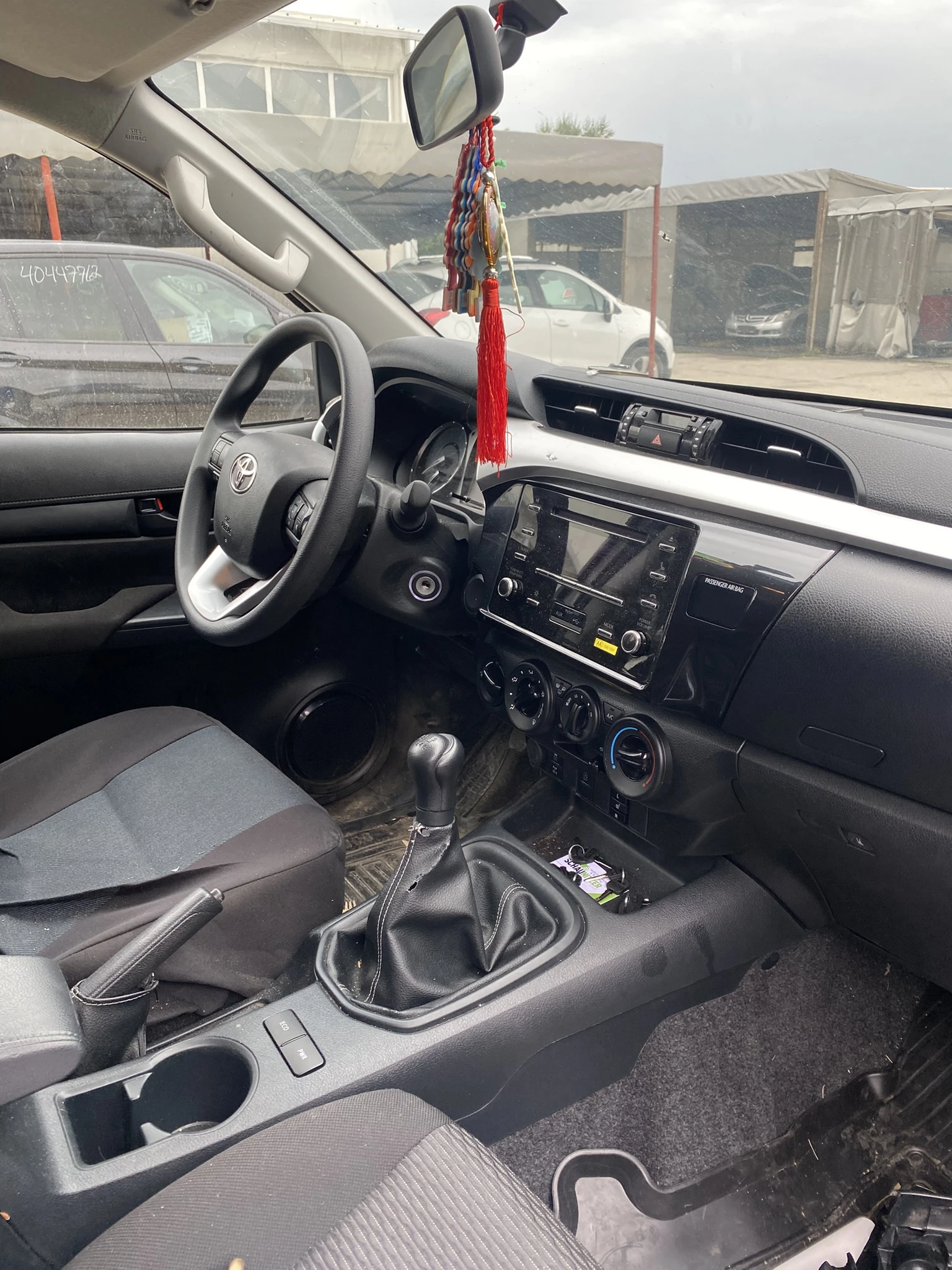 Toyota Hilux  - изображение 7