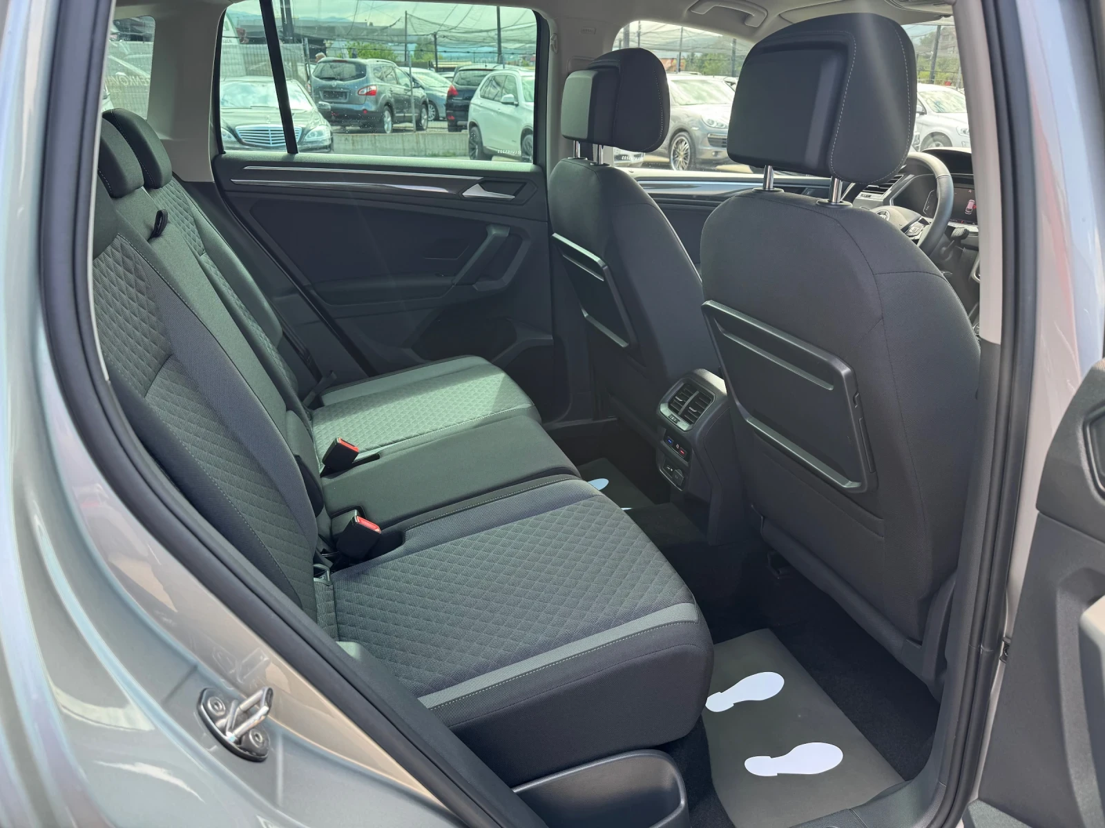 VW Tiguan 2.OD-R LINE-FULL LED-DISTRONIC-LANE ASIS-DIGITAL | Mobile.bg   16