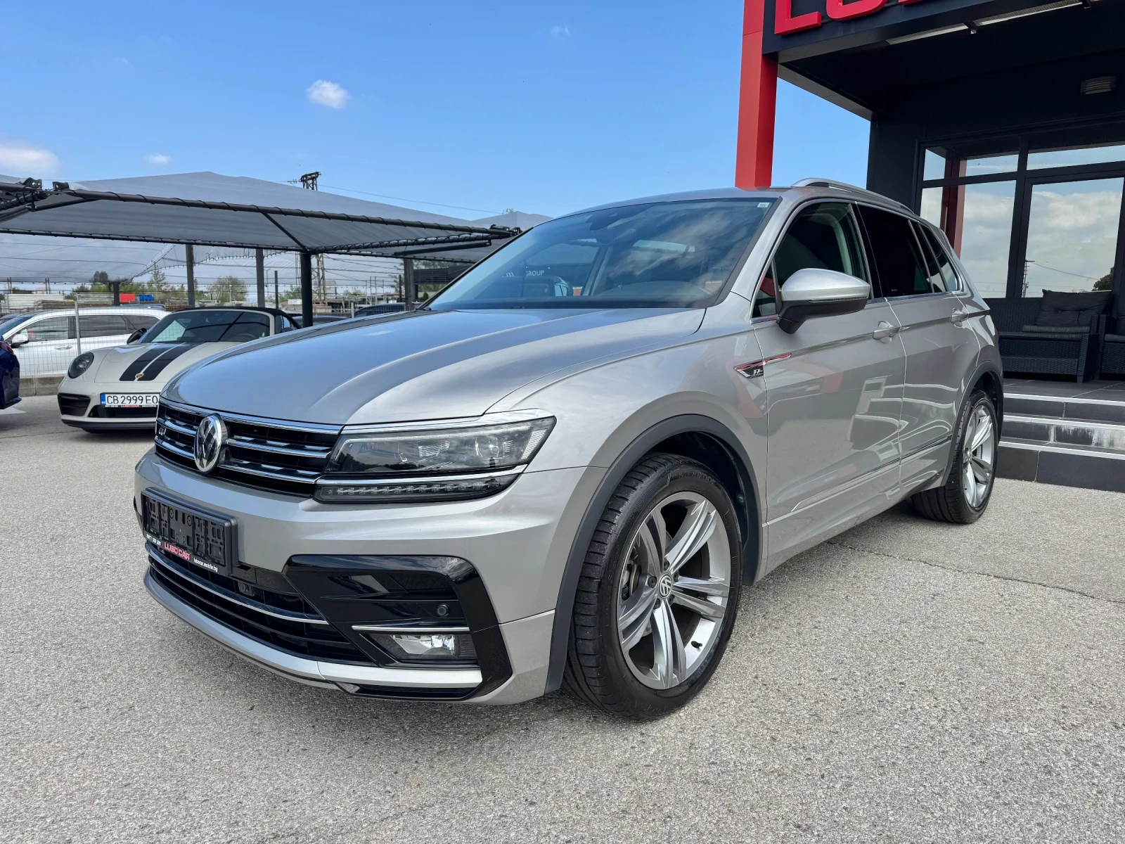 VW Tiguan 2.OTDI-R LINE-FULL LED-DISTRONIC-LANE ASIS-DIGITAL - изображение 2