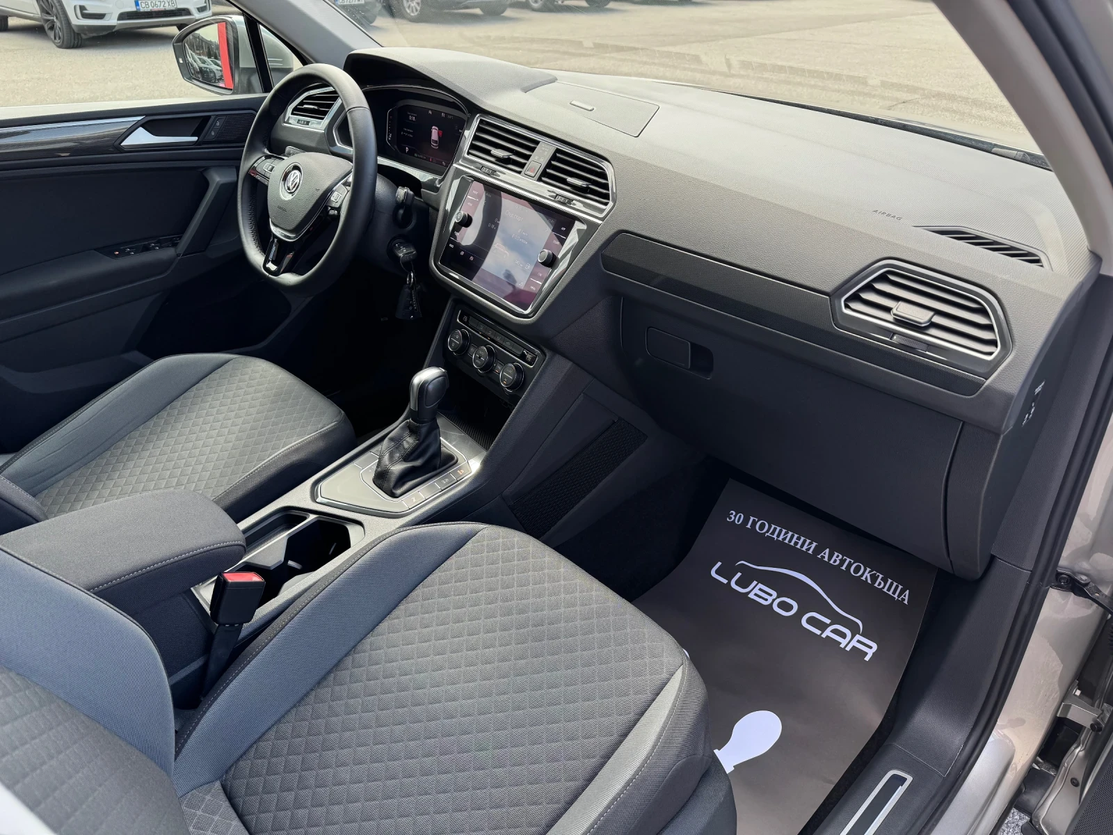 VW Tiguan 2.OD-R LINE-FULL LED-DISTRONIC-LANE ASIS-DIGITAL | Mobile.bg   17