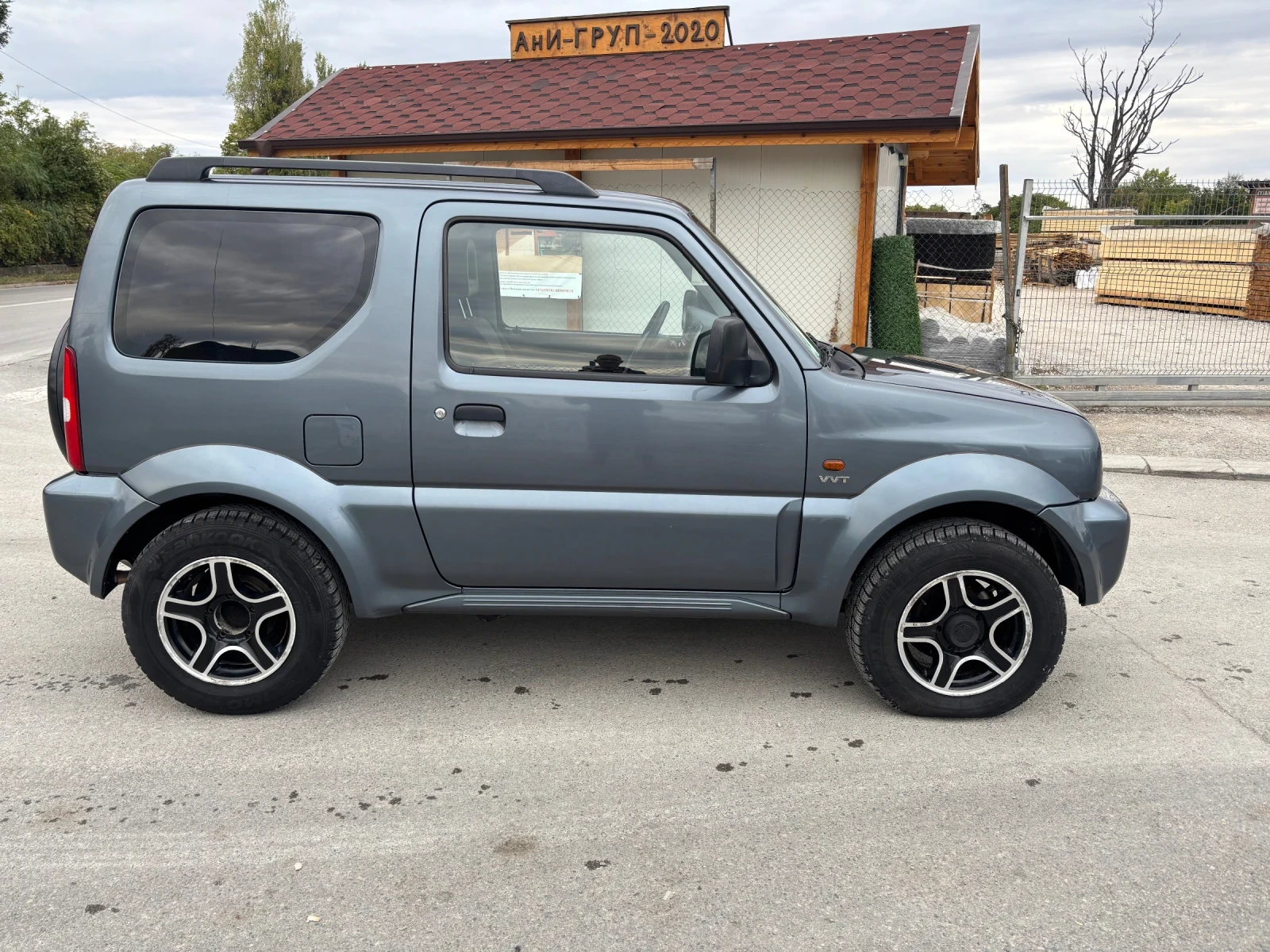 Suzuki Jimny 1.3 VVT 4x4 КЛИМА  - изображение 4