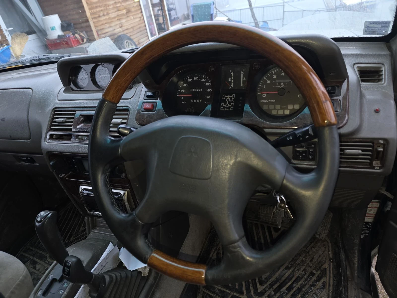 Mitsubishi Pajero  - изображение 2