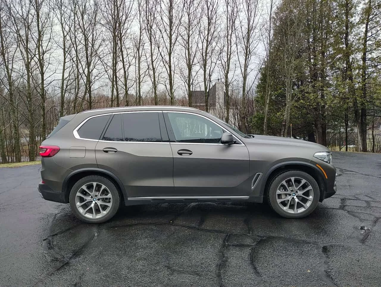 BMW X5 * XDRIVE40I * 2 КЛЮЧА* PANO* ПОДГРЕВИ* KEYLESS* CA, снимка 3 - Автомобили и джипове - 54230468